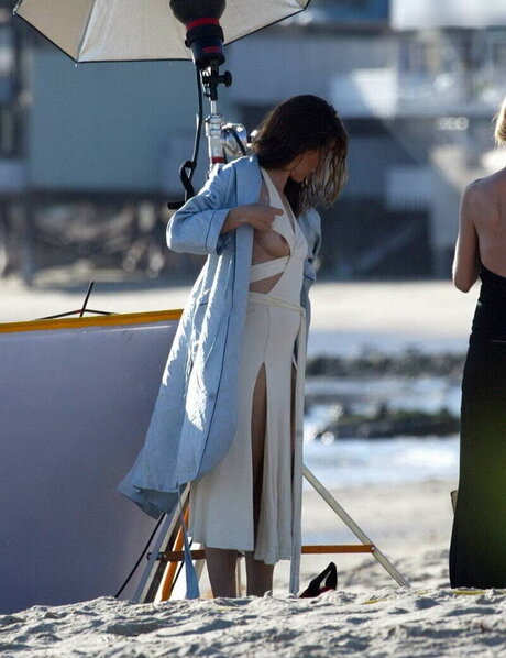 巨乳で曲線美のOnlyFans ポルノ アーカイブ