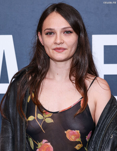 小柄な妻OnlyFans HD 写真