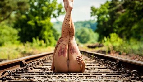 TiaMendez エロティックなスター 写真