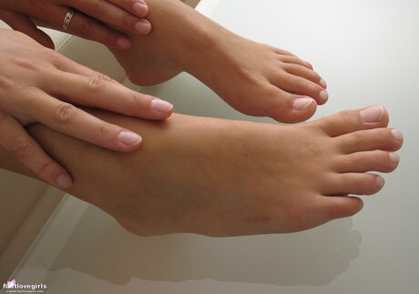 Footlovegirls 独占スター 写真