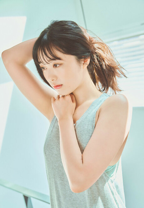 Mariri Sugimoto ホットなモデル 写真