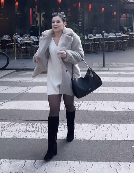 Celebrity Guilty Pleasures Underrated Women 最高のスター 写真