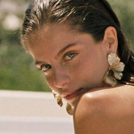 Theopisti Pourliotopoulou かわいいポルノスター ギャラリー