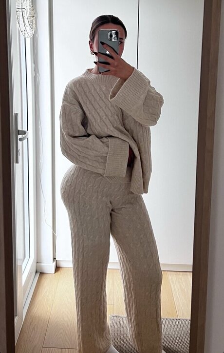 ナチュラルポーグオンリーファン えろた 写真