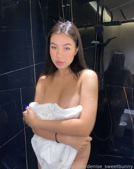 denise sweetbunny 限定スター 写真