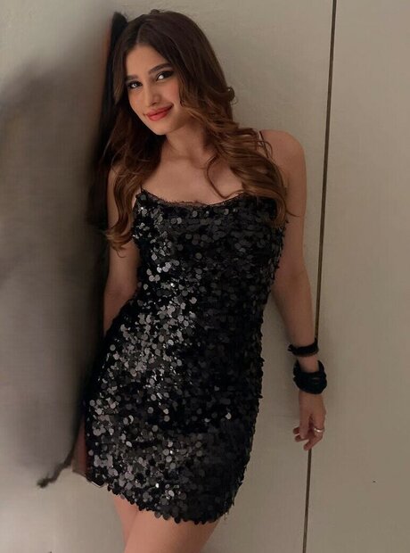 Rasha Thadani 裸モデル 写真