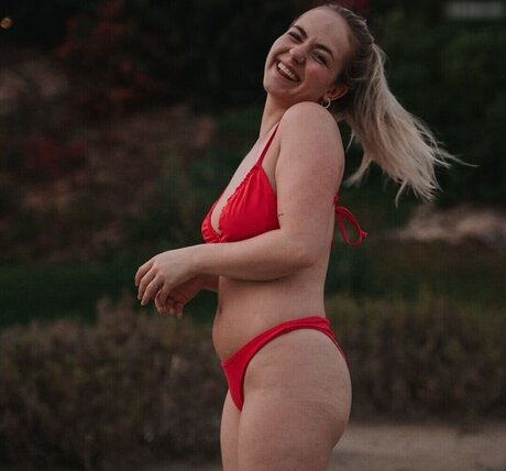 甘いおまんこオンリーファンズ 無料セックス 写真