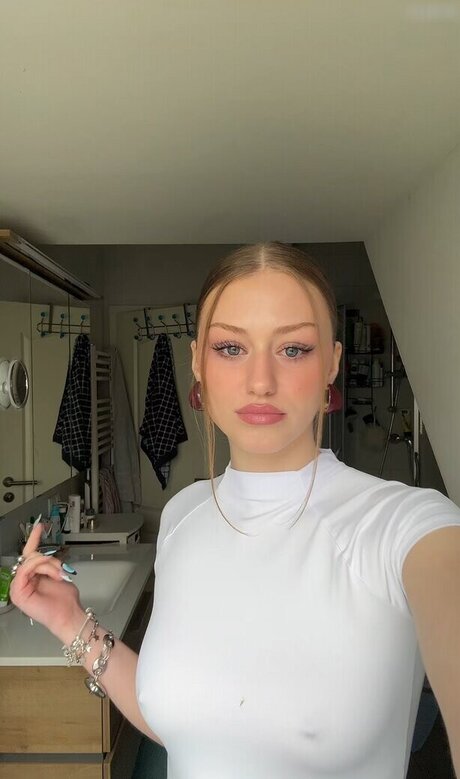 Yana Clare トップポルノスター 写真