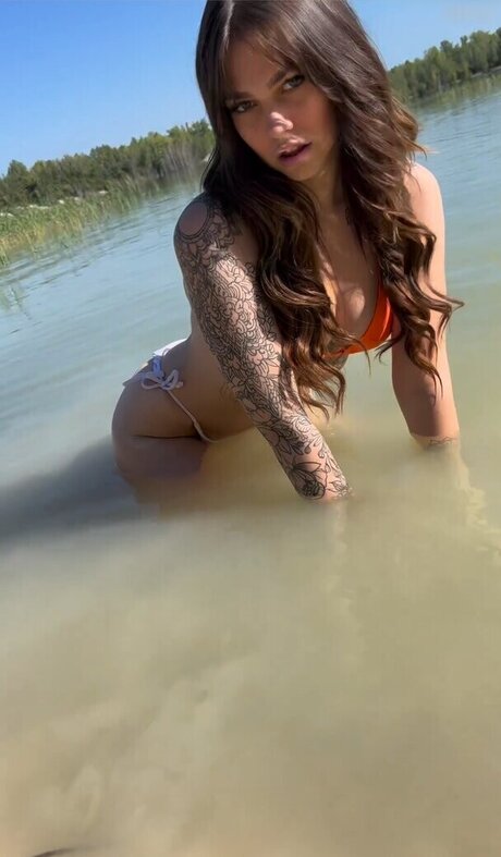 ポーグ xxx オンリーファンズ ポルノグラフィック 写真