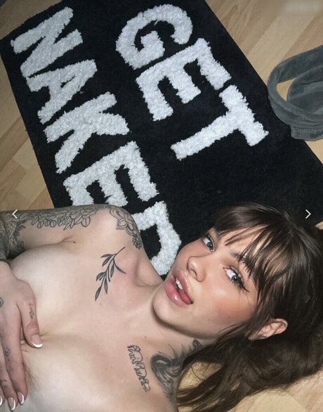 英国のティーンオンリーファン エロ ギャラリー