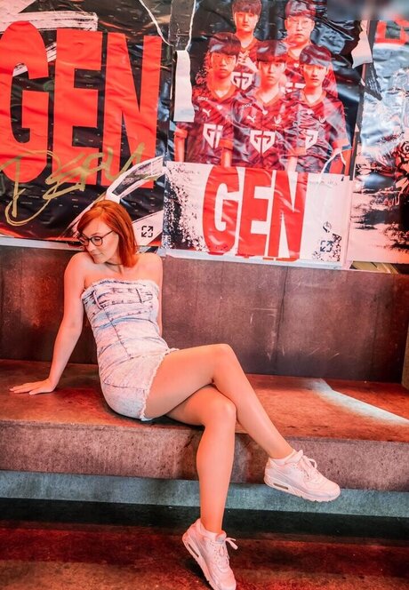 BBW パウグ オンリーファンズ ホットポルノ 画像