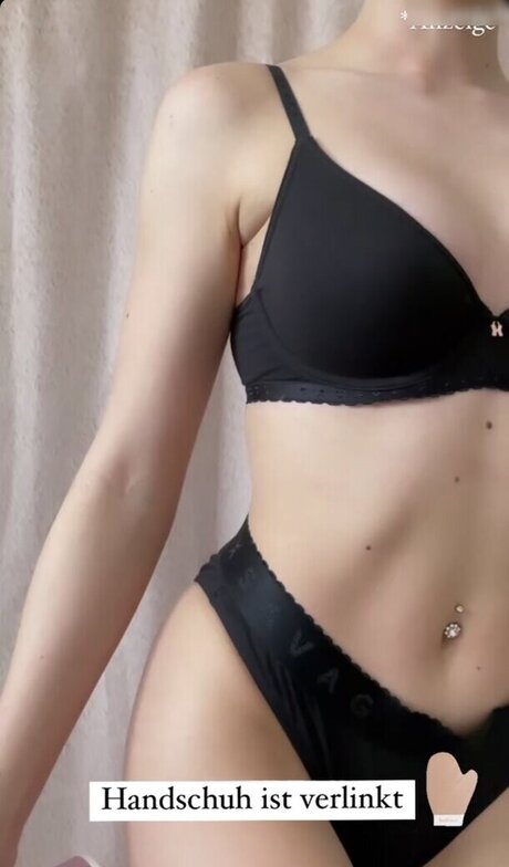 ゲイビデオ OnlyFans アダルト 画像