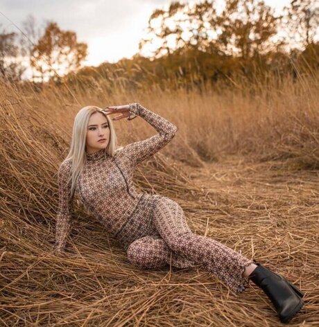 Megan Elizabeth トップモデル 写真