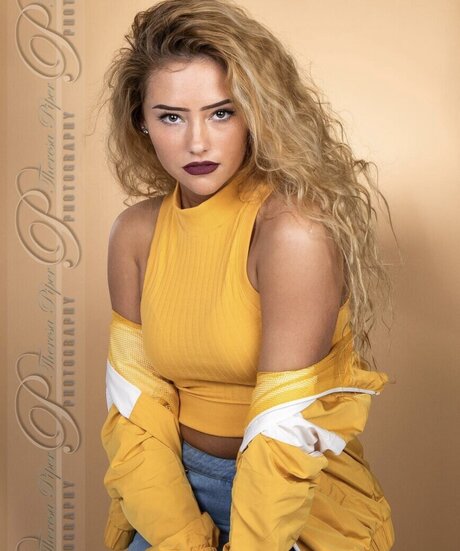 Megan Elizabeth 完璧なポルノスター 画像