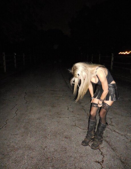 痩せたティーンのオンリーファンズ セックス 写真