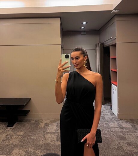 曲線美のランジェリーOnlyFans 裸 写真