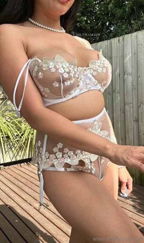 年配の熟女オンリーファンズ 美しい 写真