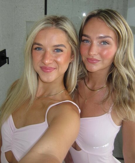 Mia Bowman トップスター 写真