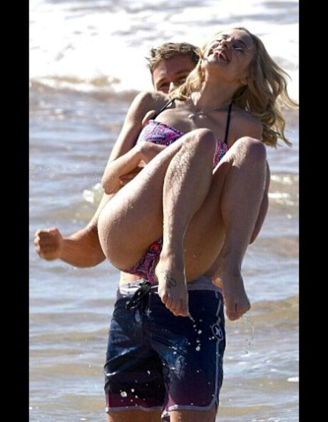 Raechelle Banno 最高のモデル 画像