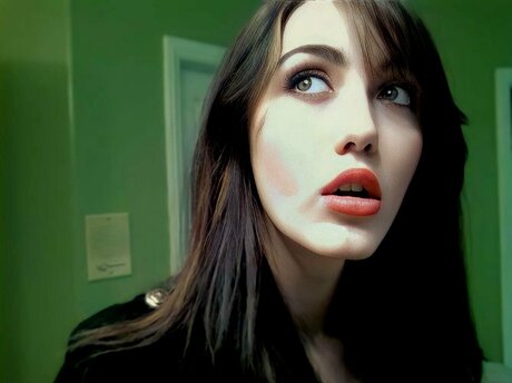 Madeline Zima 完璧なモデル ギャラリー