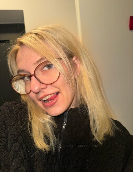 Soph Stardust ポルノスター HD 画像