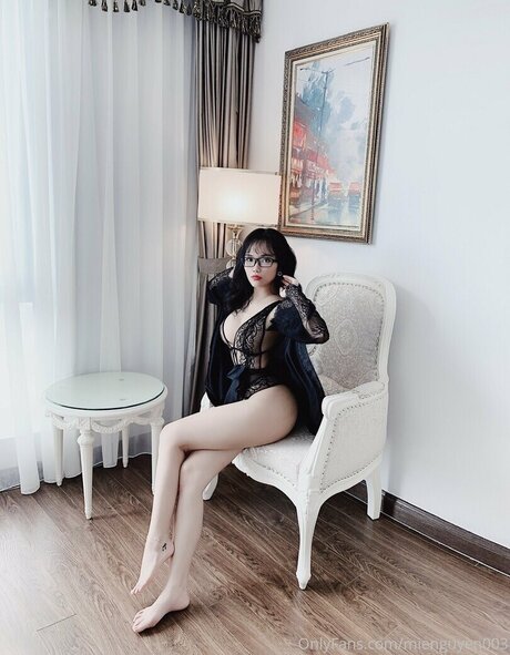 BBW TS オンリーファンズ パーフェクト 画像