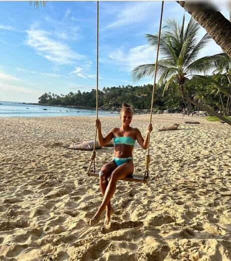 日本の女子高生OnlyFans ホットセクシー ギャラリー