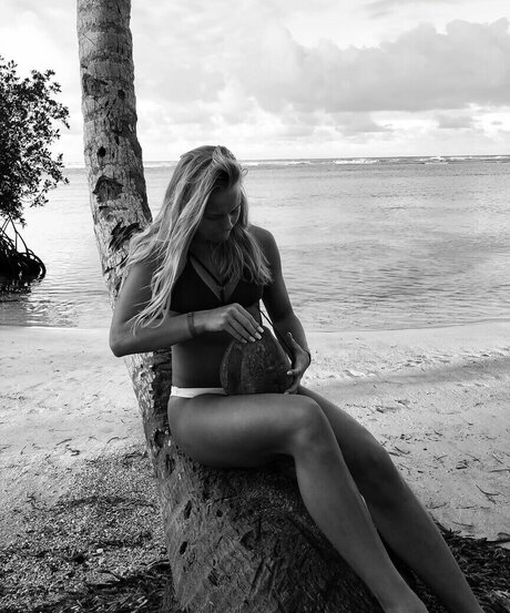 オフィス熟女OnlyFans アートxxx ギャラリー