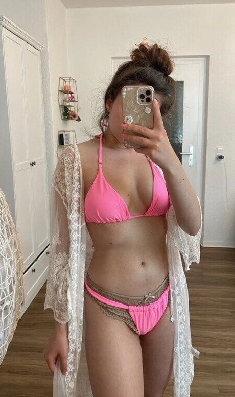 巨尻オンリーファン ポルノ 画像