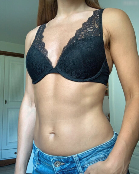 50歳以上のオンリーファンズ 美しい裸 写真