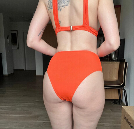 母乳オンリーファン 無料アダルト 写真