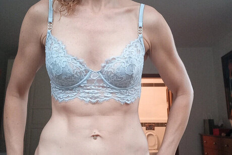 スマイルオンリーファンズ ホット裸 写真