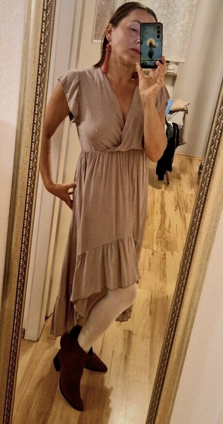 巨乳のオンリーファンズ セクシーヌード 写真