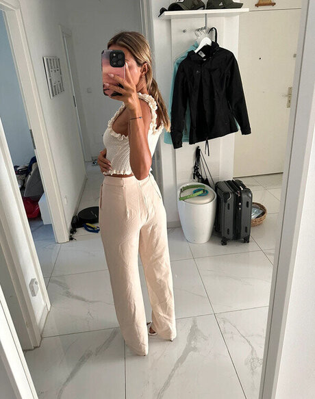 ママの足OnlyFans 無料 写真