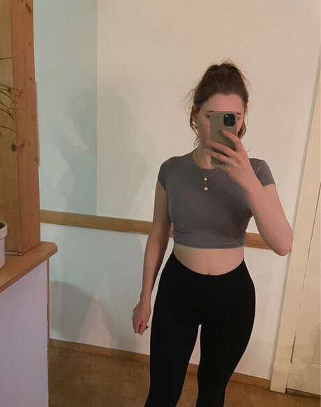 ぽっちゃり黒人OnlyFans 美しい 画像