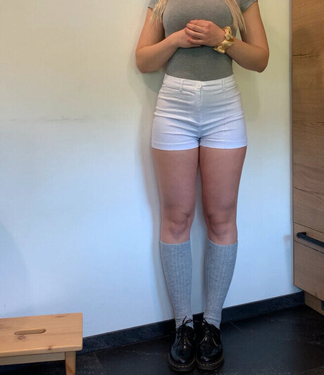 Vinted eBay ヌードスター 画像