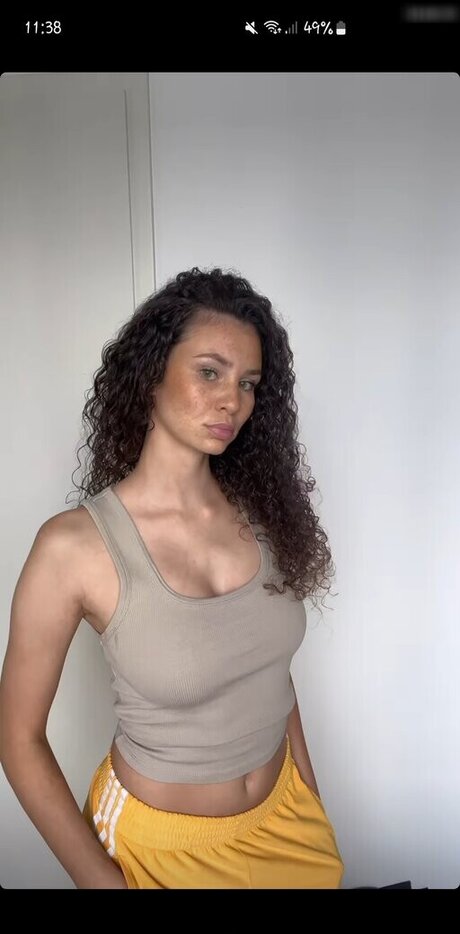 黒人ママオンリーファンズ 無料エロ 写真