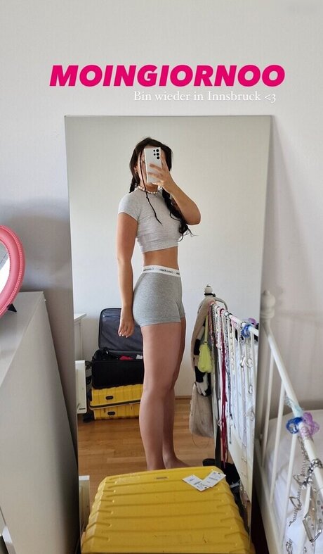 おばあちゃんのマンコOnlyFans えろ ギャラリー