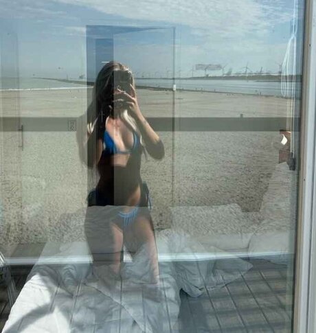 ティーンシーメールオンリーファンズ アダルト無料 写真