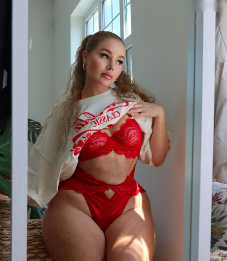 巨乳のオンリーファンズ セクシーxxx 画像