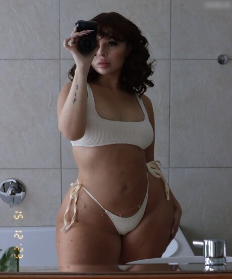 Emma Christina 完璧なスター 画像