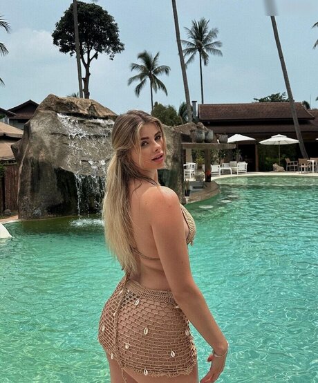 Larissa Neumann ポルノスター アダルト ギャラリー