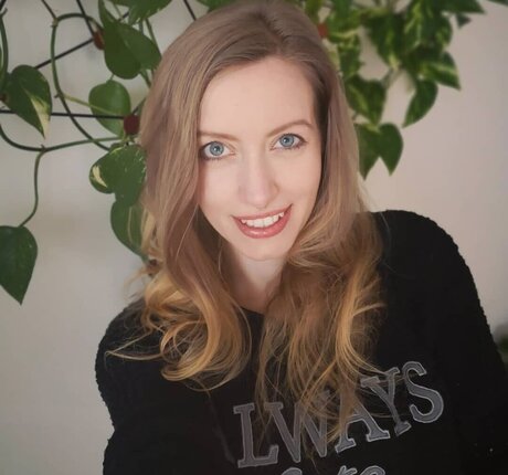 einfachsonina スター ヌード 写真