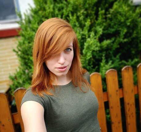 ブラックマジックオンリーファンズ セクシーヌード アーカイブ