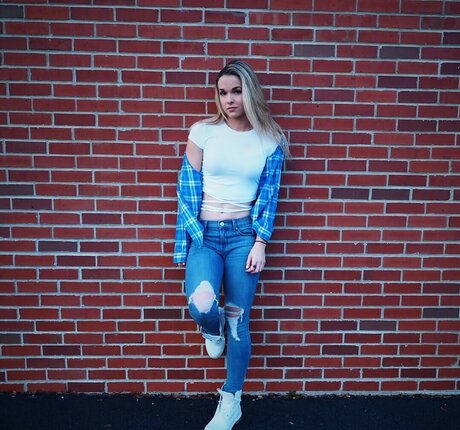 フィットネス熟女オンリーファンズ ホットセクシー 画像