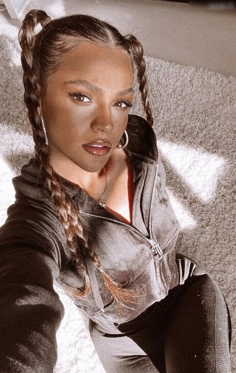 ボールズオンリーファンズ 美しいヌード ギャラリー