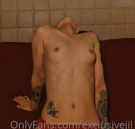 Faith Valdera ポルノモデル 写真