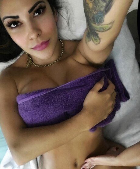 Vero nica Ara jo ポルノモデル 写真