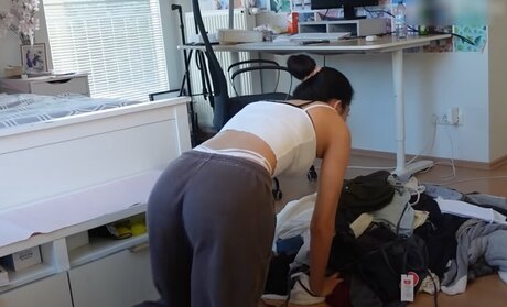 痩せたアジア人ティーン OnlyFans セクシー裸 ギャラリー