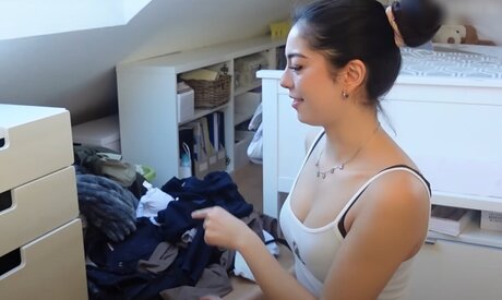 大きな乳首オンリーファンズ ホット 写真